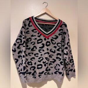 Love Token V Neck Cheetah print sweater